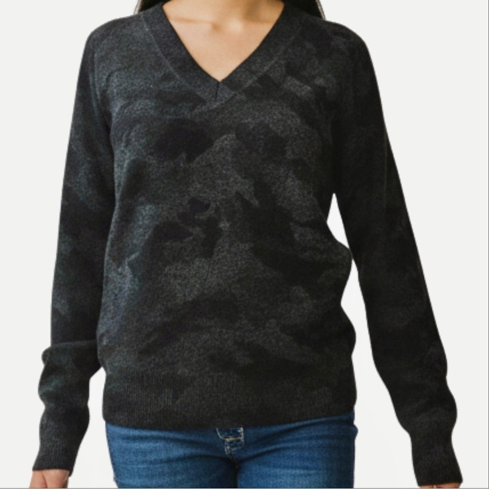 27 Miles ‘Nani’ V-Neck 100% Cashmere Sweater in “Gravel” Gray Camouflage Size L